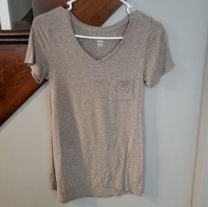 Mossimo XS tan/light brown loose fitting vneck